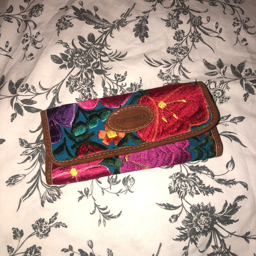 Embroidered wallet